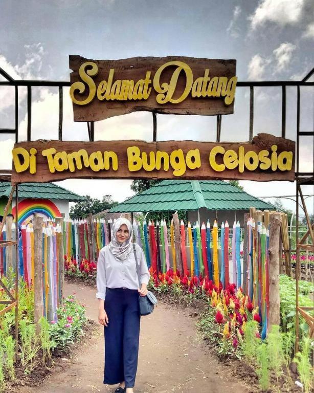 Hazotel Semarang Esterno foto